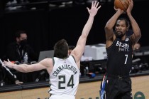 逆风翻盘！NBA篮网客场逆转尼克斯，霍乐迪巅峰表现的简单介绍